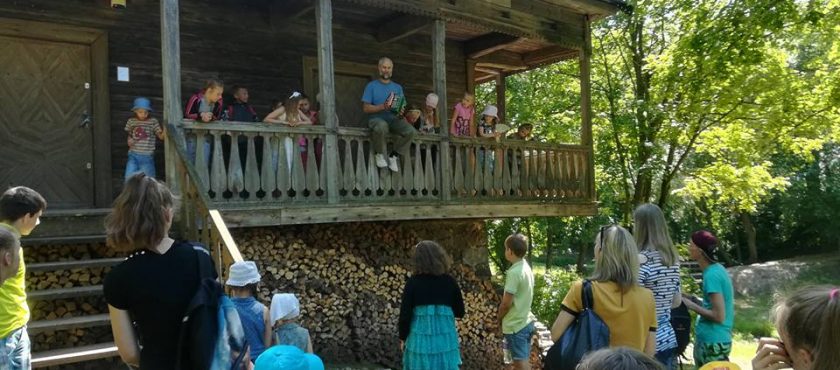 Projektas “Tautiškumas vienija kartas”